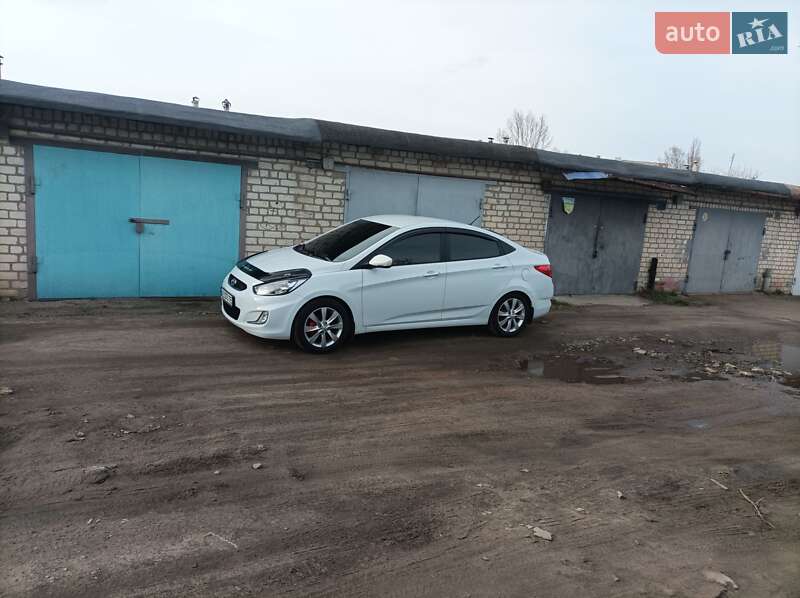 Седан Hyundai Accent 2018 в Павлограді