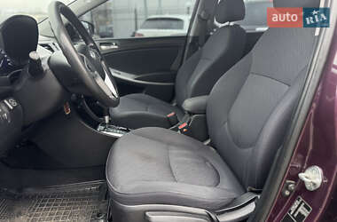 Седан Hyundai Accent 2011 в 