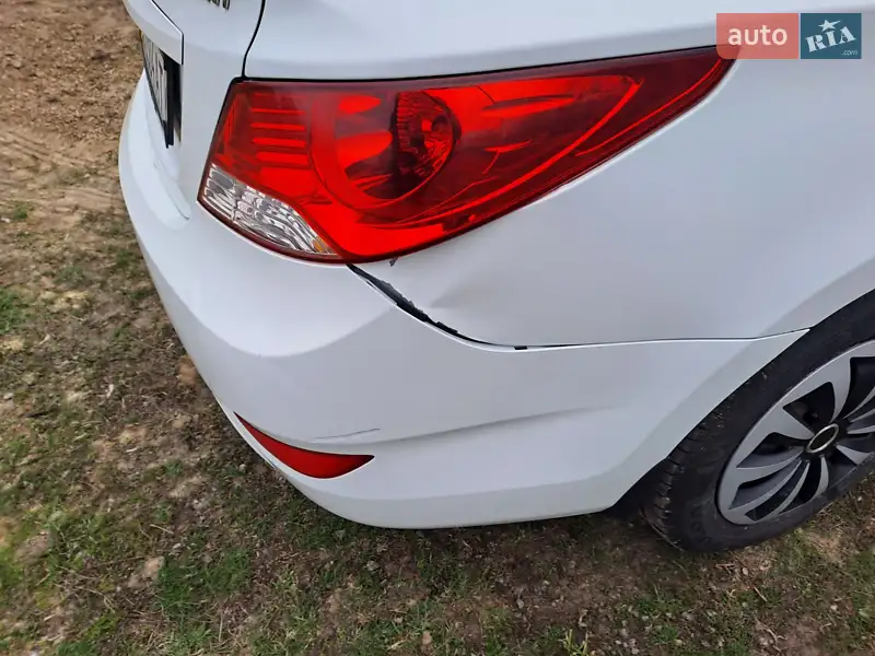 Седан Hyundai Accent 2013 в 