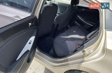 Седан Hyundai Accent 2011 в 