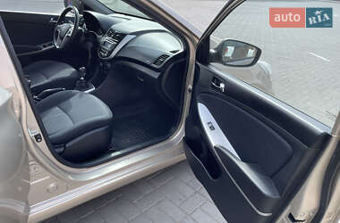 Седан Hyundai Accent 2011 в 