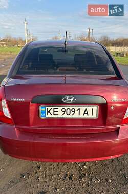 Hyundai Accent 2010 Hyundai Accent 2010