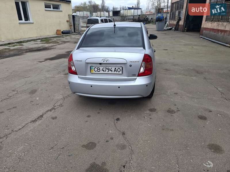Седан Hyundai Accent 2008 в Чернигове