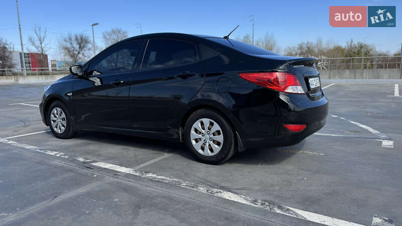 Седан Hyundai Accent 2018 в Киеве