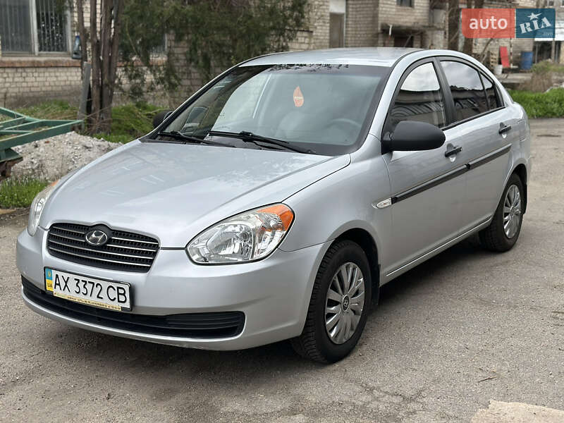 Седан Hyundai Accent 2009 в Запорожье