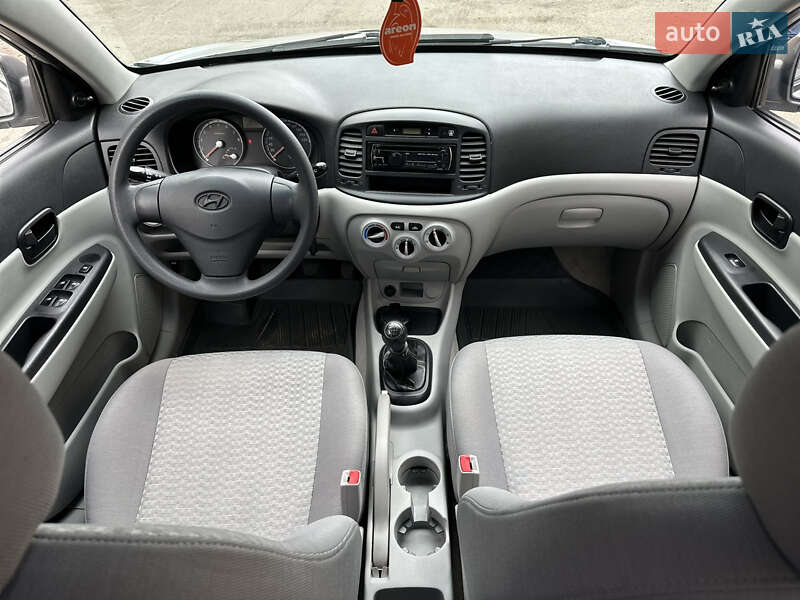 Седан Hyundai Accent 2009 в Запорожье