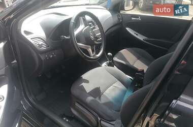 Седан Hyundai Accent 2012 в 