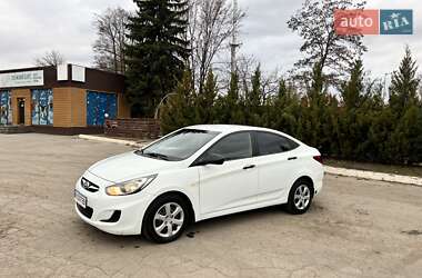 Седан Hyundai Accent 2013 в 