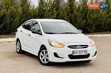 Hyundai Accent 2013 Hyundai Accent 2013