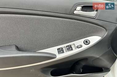 Седан Hyundai Accent 2013 в 