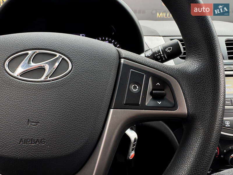Седан Hyundai Accent 2016 в Киеве