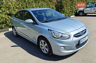 Hyundai Accent 2011 Hyundai Accent 2011