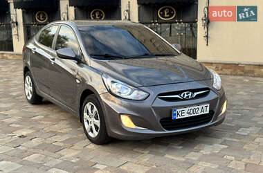 Седан Hyundai Accent 2013 в 