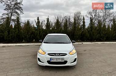 Седан Hyundai Accent 2013 в 