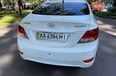 Седан Hyundai Accent 2012 в 