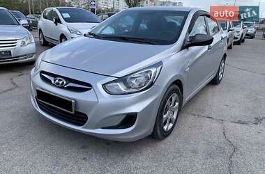 Седан Hyundai Accent 2011 в 