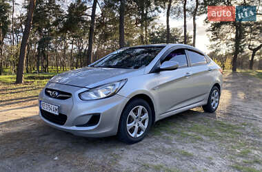 Hyundai Accent 2011 Hyundai Accent 2011