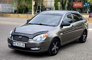 Hyundai Accent 2010 Hyundai Accent 2010