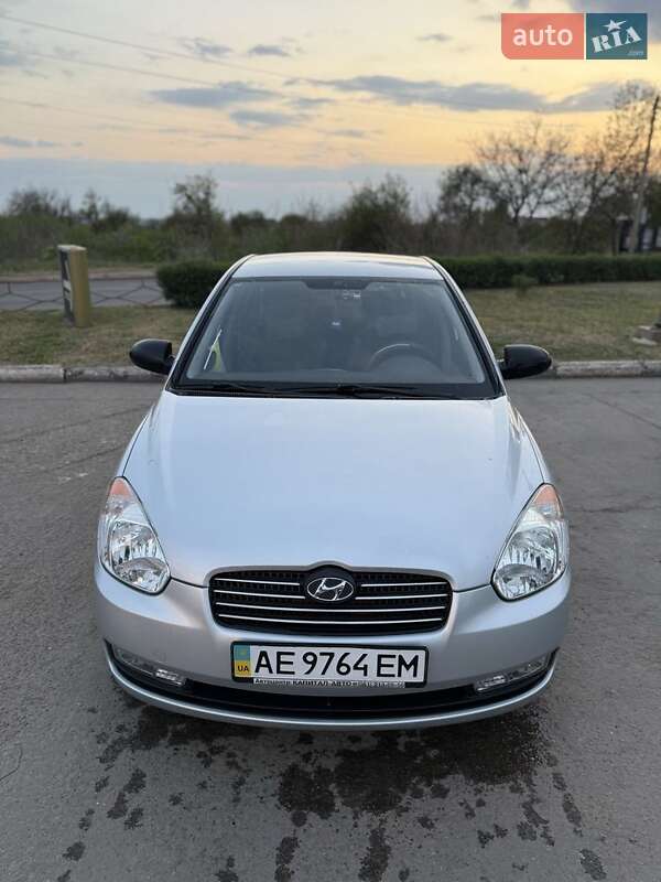 Hyundai Accent 2009