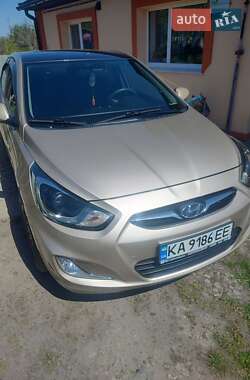 Седан Hyundai Accent 2012 в 