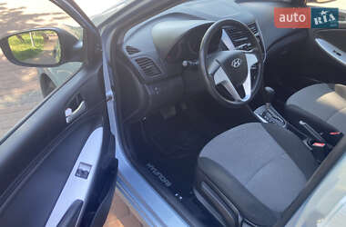 Седан Hyundai Accent 2011 в 