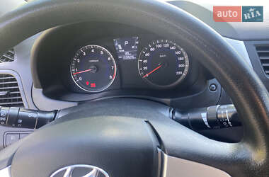 Седан Hyundai Accent 2011 в 