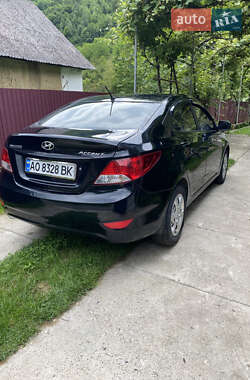 Седан Hyundai Accent 2012 в 