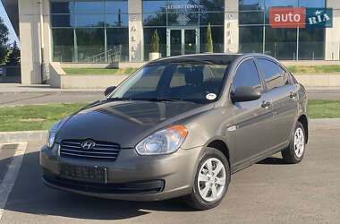 Седан Hyundai Accent 2008 в Днепре