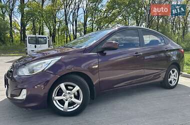 Седан Hyundai Accent 2012 в Києві