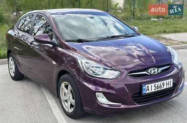 Седан Hyundai Accent 2012 в 