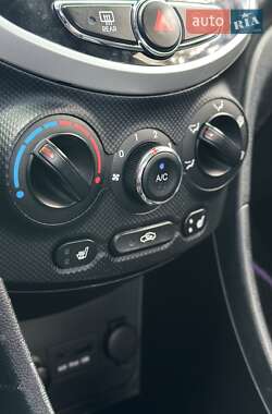 Седан Hyundai Accent 2012 в 