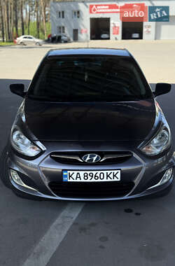 Седан Hyundai Accent 2013 в 
