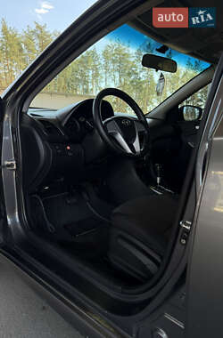 Седан Hyundai Accent 2013 в 