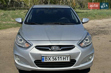 Седан Hyundai Accent 2011 в Ржищеве