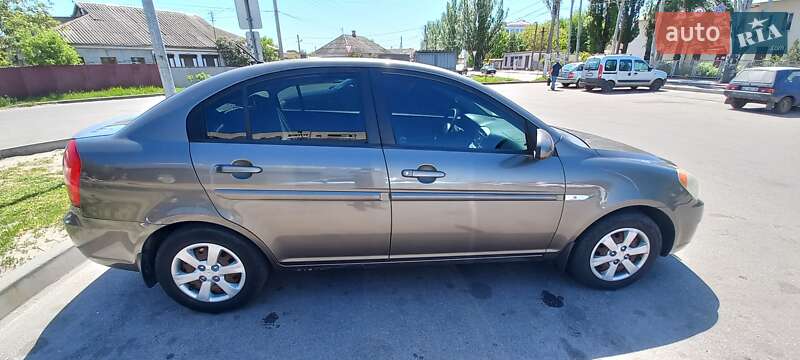 Седан Hyundai Accent 2008 в Дніпрі