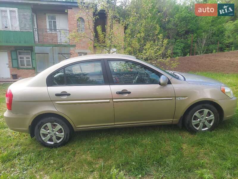 Седан Hyundai Accent 2008 в Полтаве