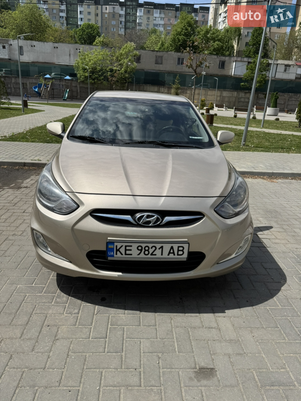 2012 Hyundai Accent - мініатюра 16