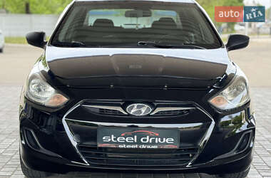 Hyundai Accent 2013 Hyundai Accent 2013