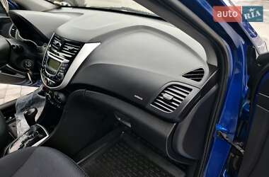 Седан Hyundai Accent 2011 в 