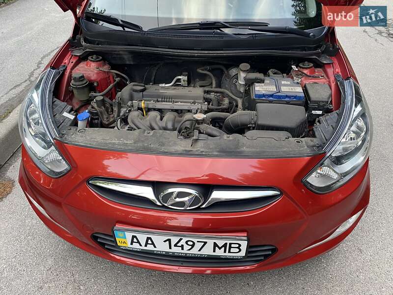 Седан Hyundai Accent 2012 в Виннице