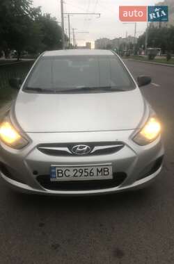 Седан Hyundai Accent 2013 в Львові