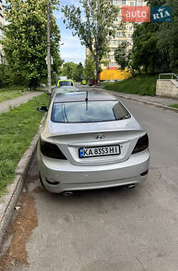Hyundai Accent 2012 Hyundai Accent 2012