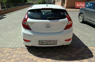 Hyundai Accent 2012 Hyundai Accent 2012