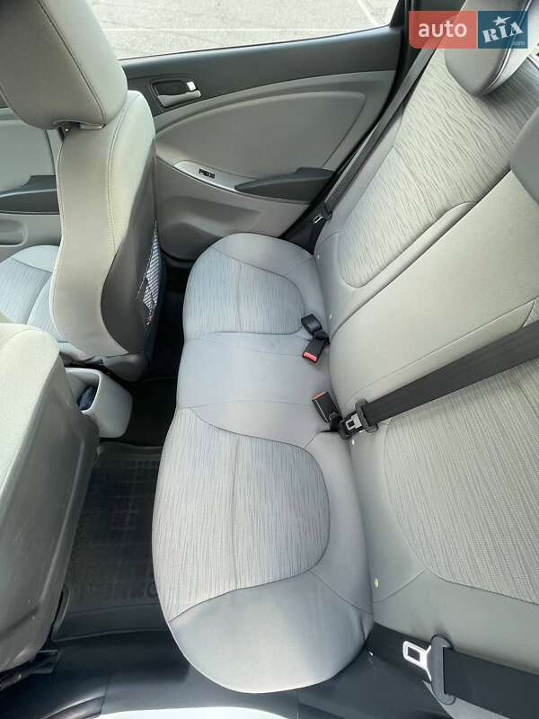 Седан Hyundai Accent 2015 в Киеве