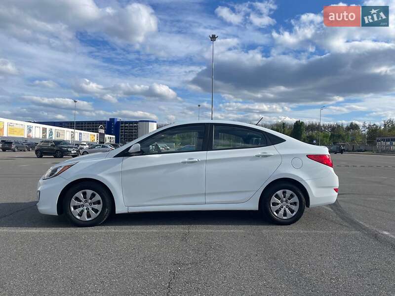 Седан Hyundai Accent 2015 в Киеве