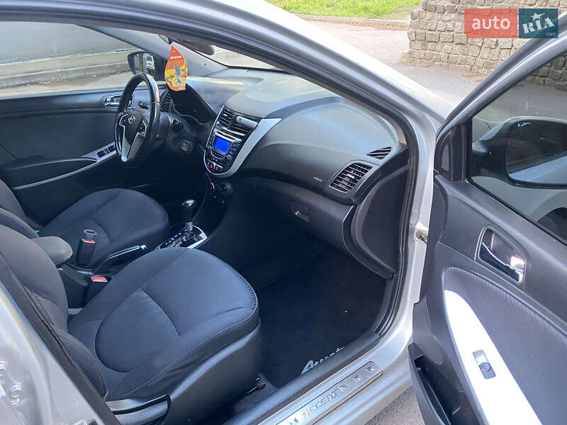 Седан Hyundai Accent 2012 в Харькове