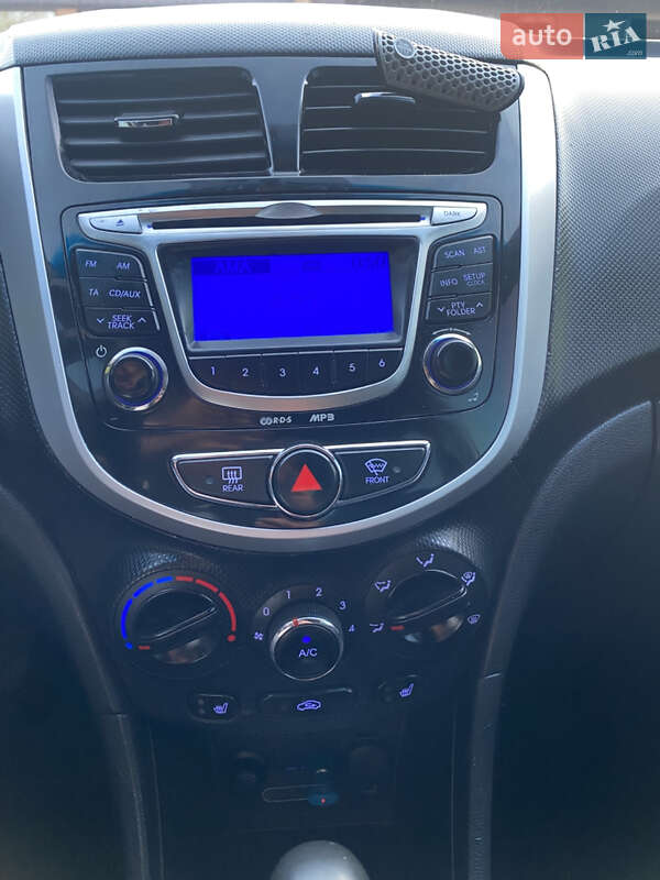 Седан Hyundai Accent 2012 в Харькове