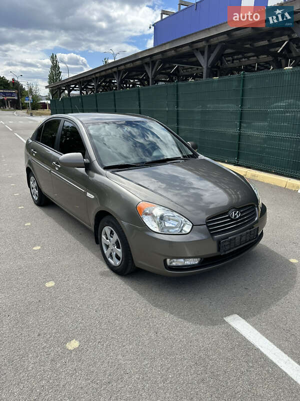 Hyundai Accent 2008