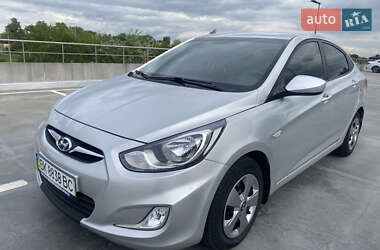 Седан Hyundai Accent 2012 в Киеве