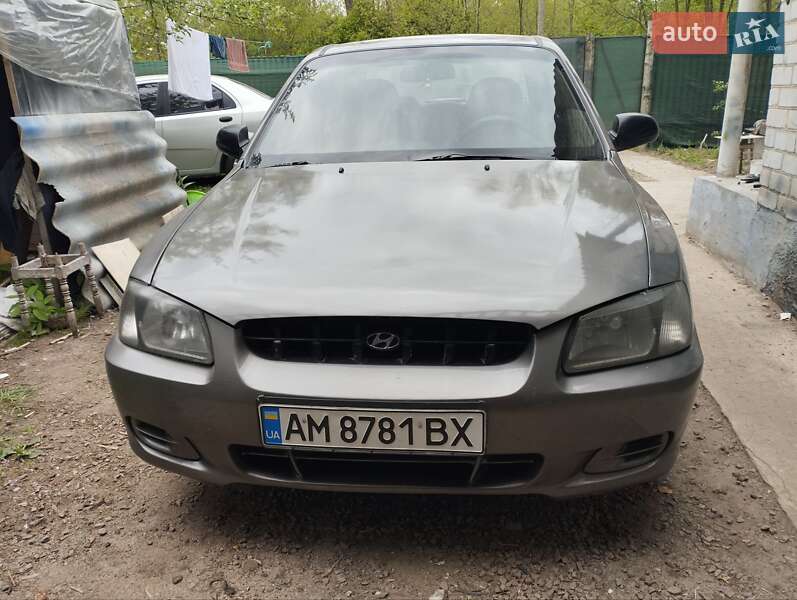 Седан Hyundai Accent 2000 в 